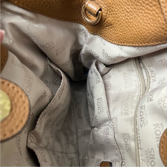 2 Michael Kors Ring Tote Leather Bags- 1 Black and 1 Brown Leather NWT - Picture 14 of 16